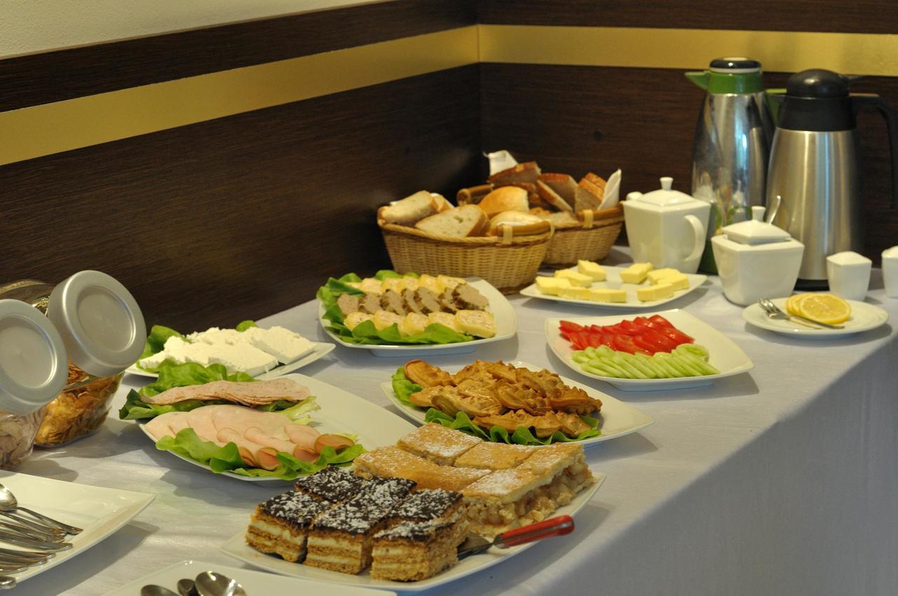 Hotel Orlik Krynica Zdroj Luaran gambar